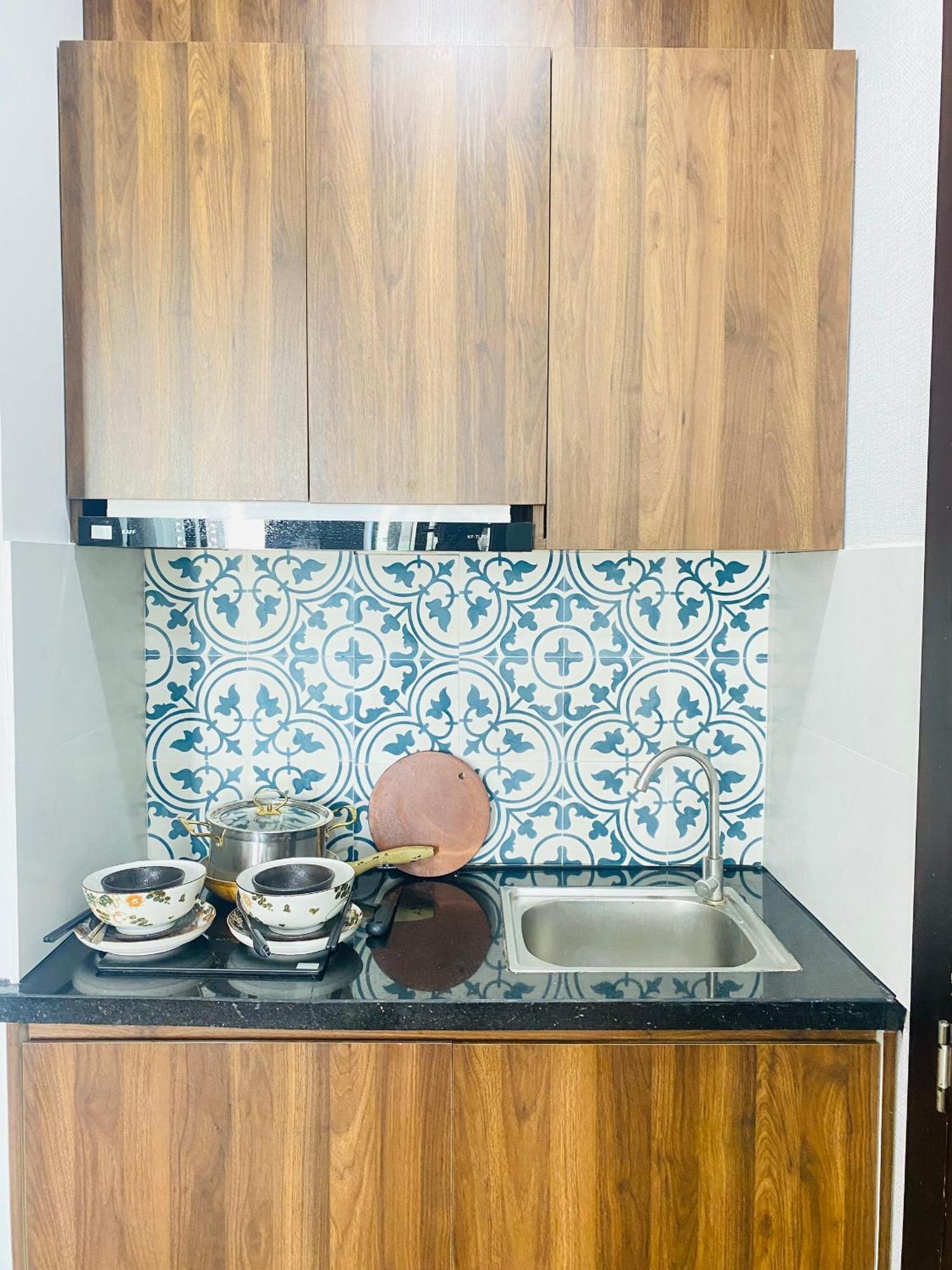 Tokyo Boutique Front Khách sạn Đà Nẵng